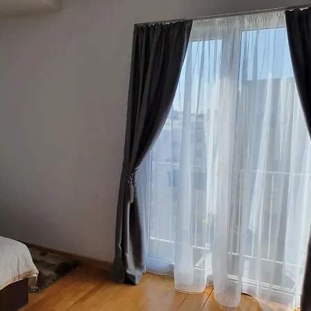 Mi Casa Su Casa Bukareszt